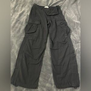 Brand new Aritzia New Supply Cargo Pants